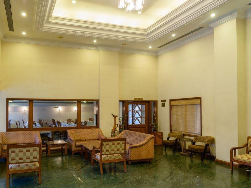 퀄리티 인 팜스 호텔 Gāndhīdhām 외부 사진
